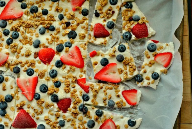 Greek Yogurt Breakfast Bark